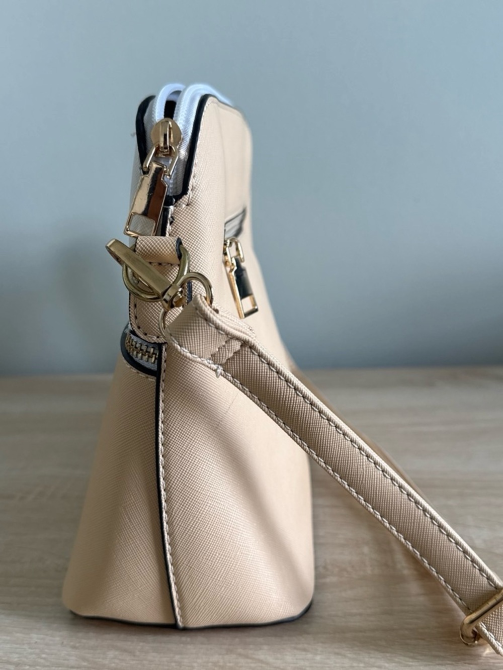 Two-Tone White and Beige Crossbody Bag with Gold Accent - Picture 2 of 7